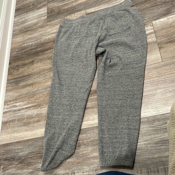 Philanthropy Gray Waffle Weave Joggers / Sweatpants - Picture 7 of 9